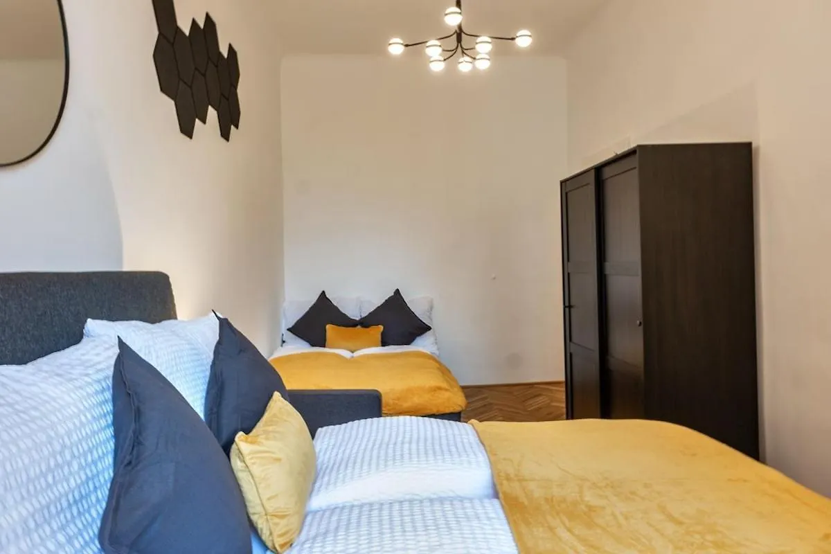 Fast Wifi I 4 Min To U3 Zipperer Strasse Apartment Vienna 0*,  Austria