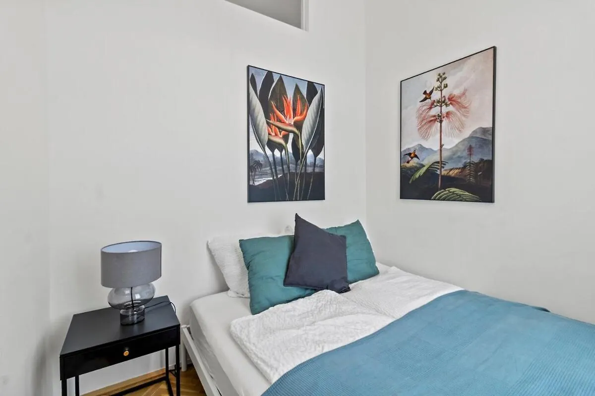 Fast Wifi I 4 Min To U3 Zipperer Strasse Apartment Vienna Austria